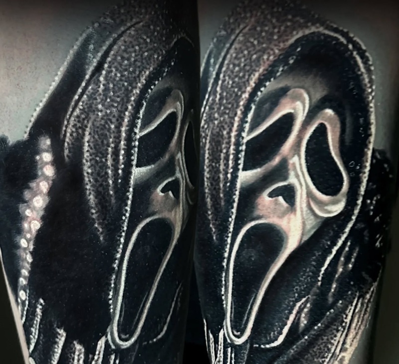 Tattoo realistico color e black&grey a Brescia